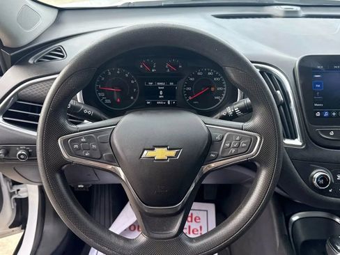 Used 2020 Chevrolet Malibu LT image 13