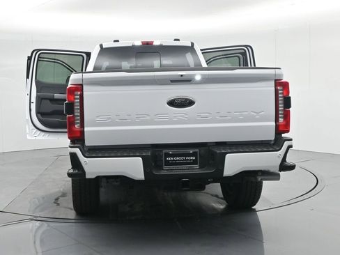 New 2026 Ford F250 Lariat w/ Black Appearance Package image 15