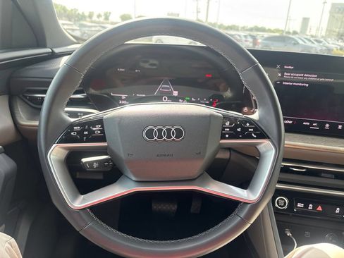 Used 2025 Audi Q5 Premium Plus w/ Premium Plus AWD/4WD image 25