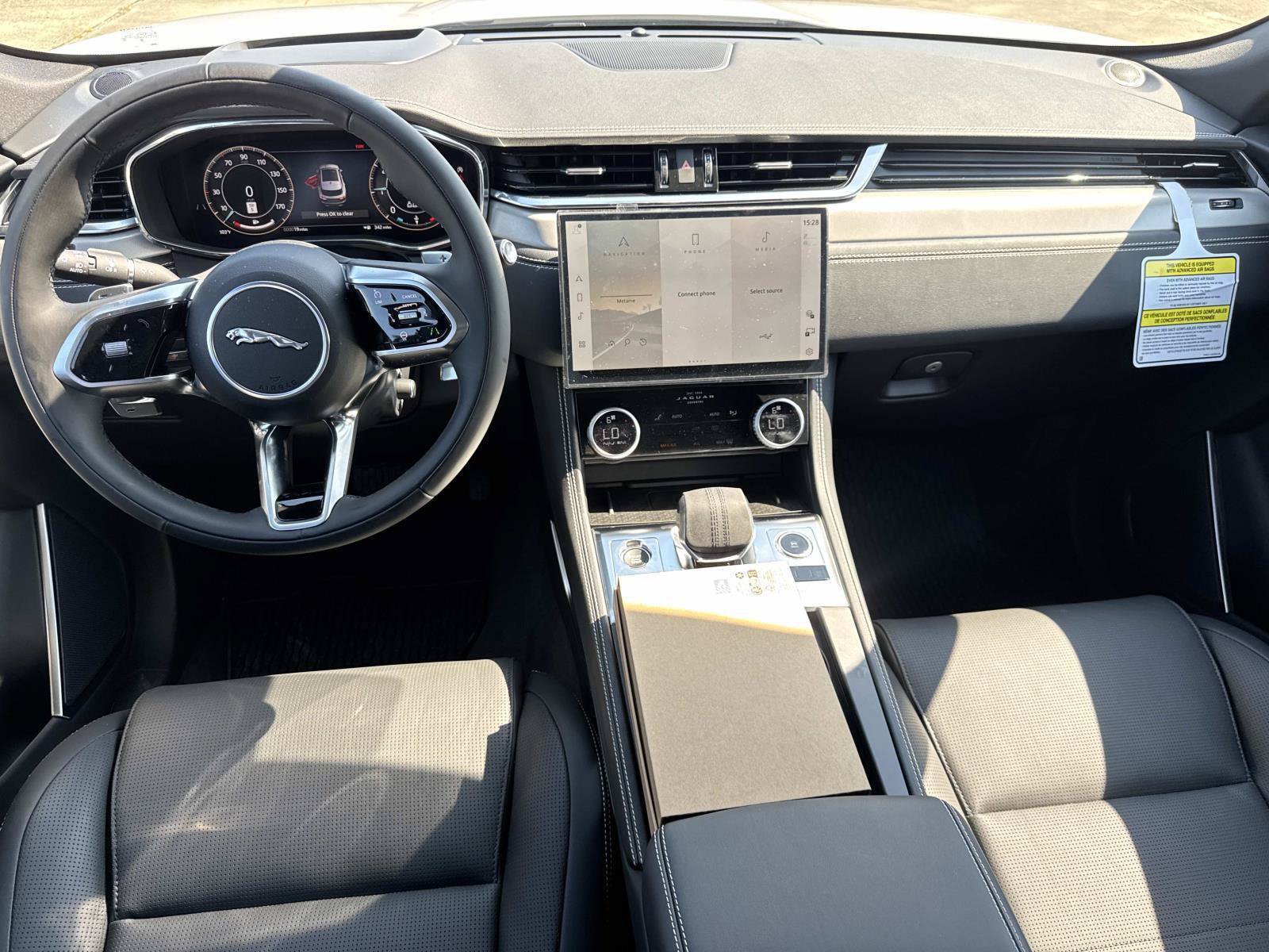 New 2026 Jaguar F-PACE R-Dynamic S AWD/4WD image 9