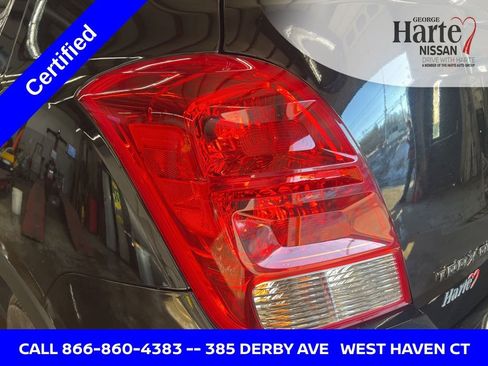 Used 2022 Chevrolet Trax LS w/ Tint and Cruise Package image 17