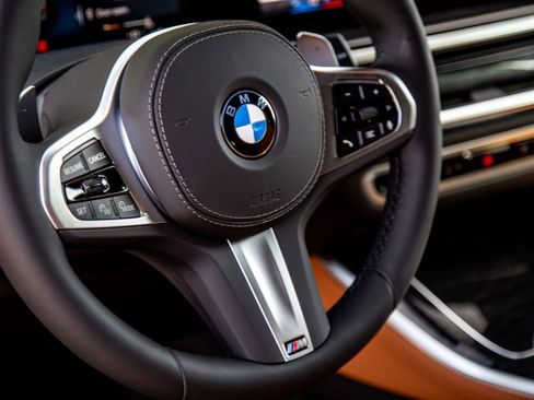 New 2026 BMW X5 xDrive40i w/ M Sport Package image 12