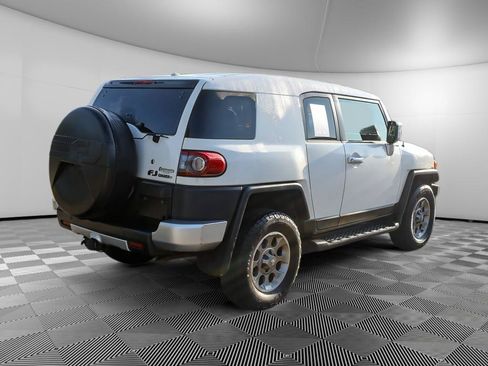 Used 2013 Toyota FJ Cruiser 4WD w/ Upgrade Pkg image 8