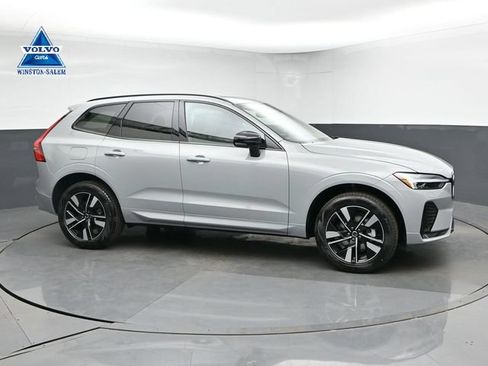 New 2026 Volvo XC60 B5 Core w/ Climate Package AWD/4WD image 1