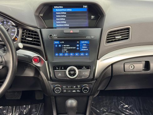 Used 2021 Acura ILX w/Premium Package image 24