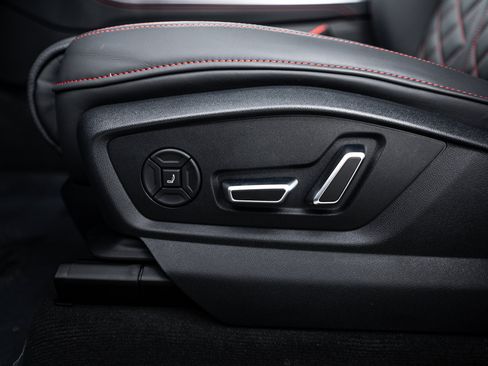 New 2026 Audi SQ8 Prestige image 15