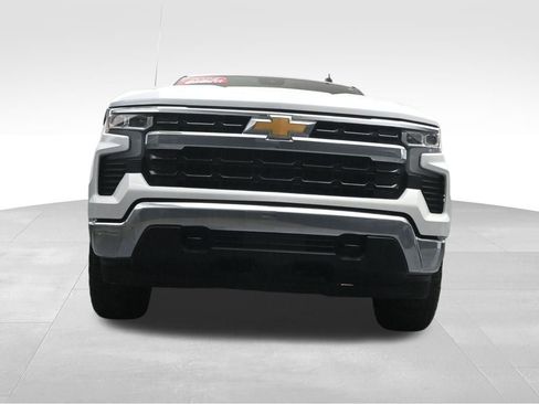 Used 2024 Chevrolet Silverado 1500 LT AWD/4WD image 16