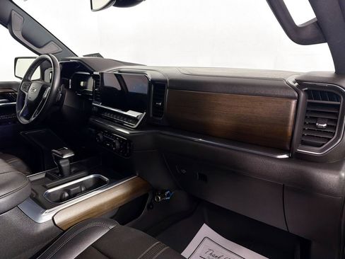 Used 2024 Chevrolet Silverado 1500 High Country w/ Midnight Edition image 32