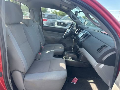 Used 2014 Toyota Tacoma 2WD Regular Cab image 15