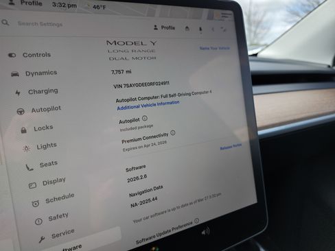 Used 2024 Tesla Model Y Long Range image 30