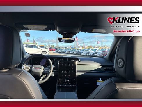 New 2026 GMC Terrain AT4 w/ Convenience Package III image 43