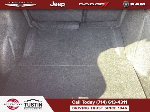 Used 2016 Dodge Challenger SRT Hellcat RWD image 31