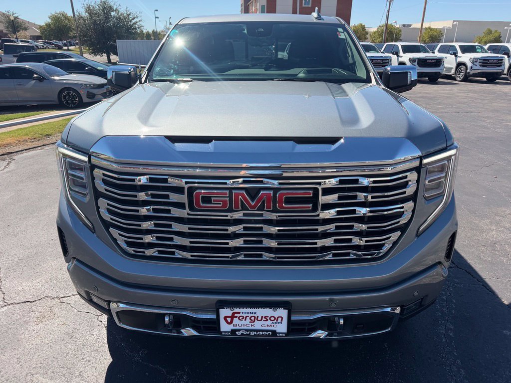 Used 2026 GMC Sierra 1500 Denali w/ Denali Reserve Package AWD/4WD image 9