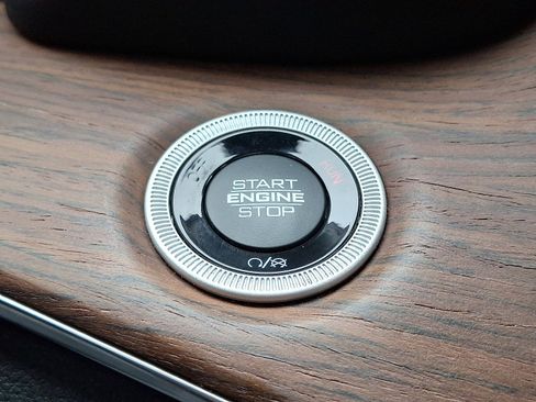 Used 2021 Jeep Grand Cherokee L Summit w/ Advanced Protech Group IV image 28