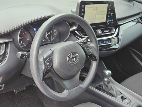 Used 2019 Toyota C-HR LE FWD image 2