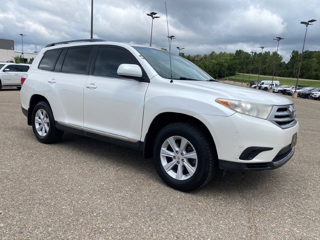Used 2012 Toyota Highlander FWD image 8