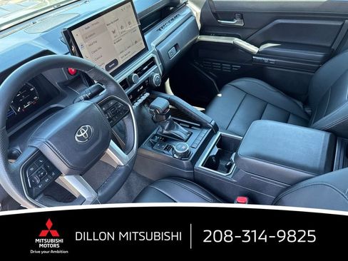 Used 2025 Toyota Tacoma TRD Sport AWD/4WD image 10