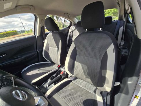 Used 2022 Nissan Versa SV FWD image 22