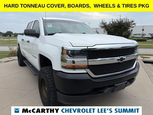 Used 2018 Chevrolet Silverado 1500 W/T w/ WT Convenience Package AWD/4WD image 2