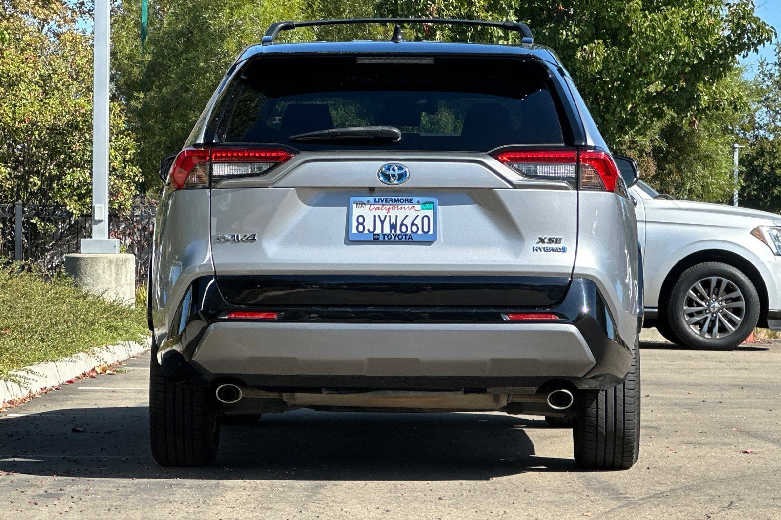 Used 2019 Toyota RAV4 XSE w/ Carpet Mat Package AWD/4WD image 5