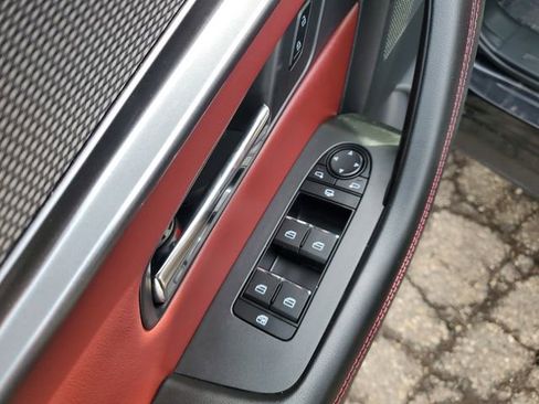 Certified 2025 MAZDA CX-70 Plug-In Hybrid w/ Premium Plus image 19