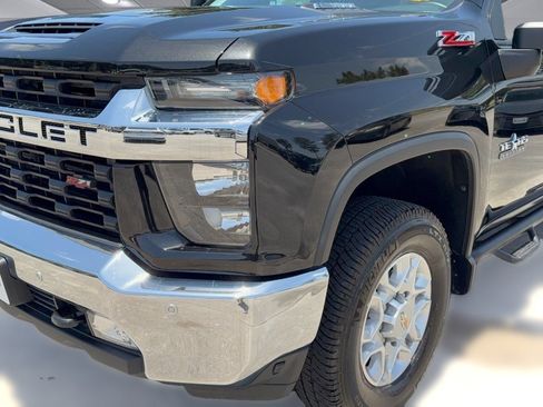 Used 2023 Chevrolet Silverado 3500 LT w/ Texas Edition AWD/4WD image 12
