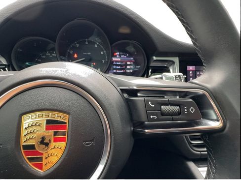 Used 2024 Porsche Macan Turbo AWD/4WD image 38