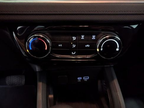 Used 2025 Chevrolet TrailBlazer LT image 20