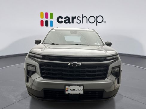 Used 2024 Chevrolet Traverse LT w/ Midnight/Sport Edition image 6