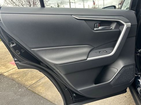 Certified 2025 Toyota RAV4 SE AWD/4WD image 13