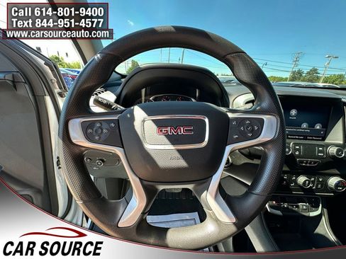 Used 2022 GMC Terrain SLE w/ Driver Convenience Package FWD image 14