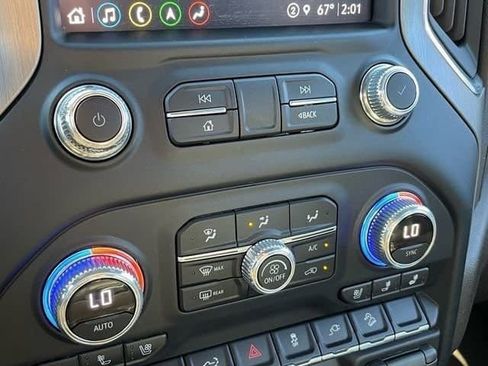 Used 2022 GMC Sierra 2500 Denali image 14