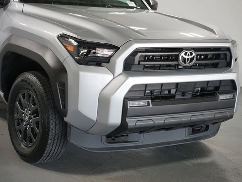 Certified 2025 Toyota 4Runner SR5 image 4