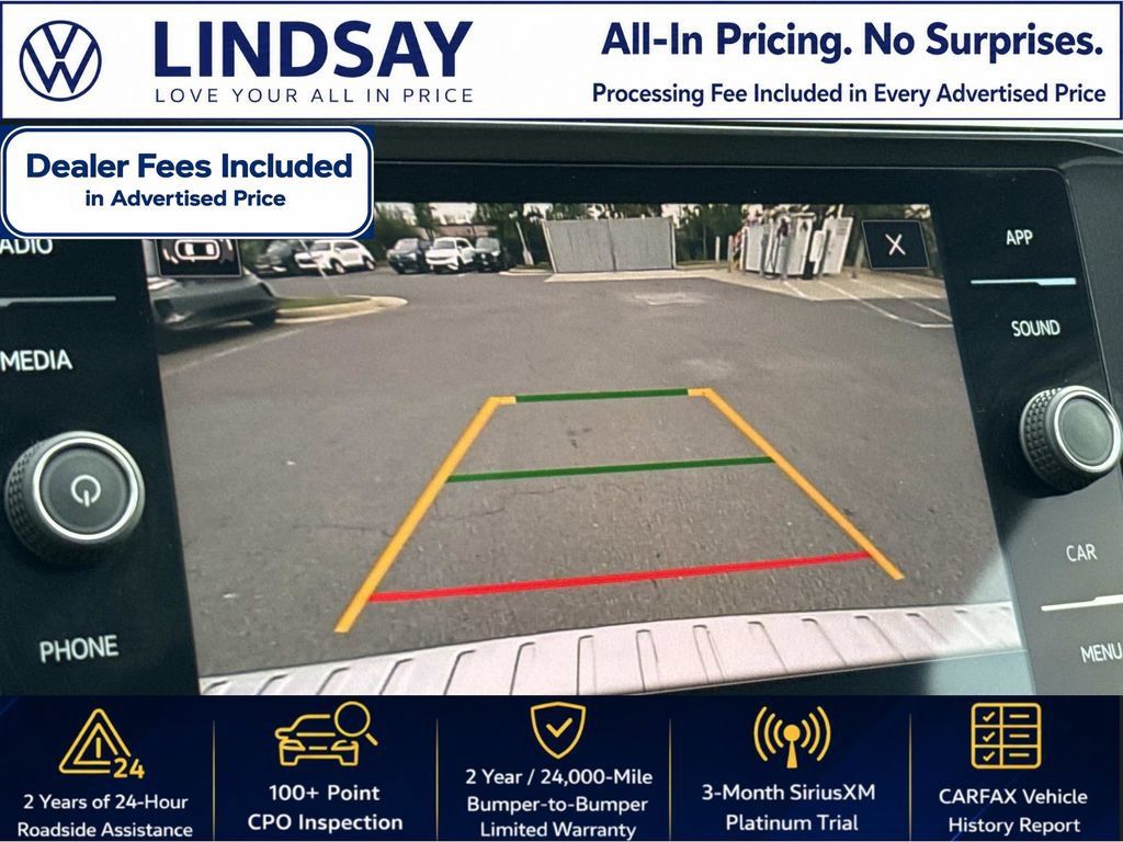 Certified 2024 Volkswagen Tiguan SE w/ Panoramic Sunroof Package AWD/4WD image 16