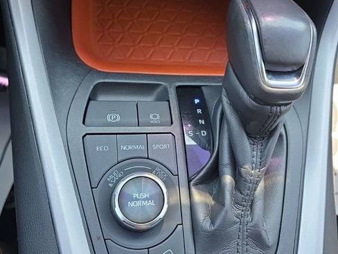 Used 2020 Toyota RAV4 Adventure AWD/4WD image 21