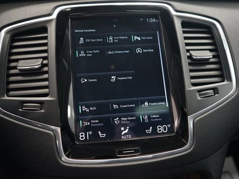 Used 2019 Volvo XC90 T5 Momentum w/ Protection Package image 37