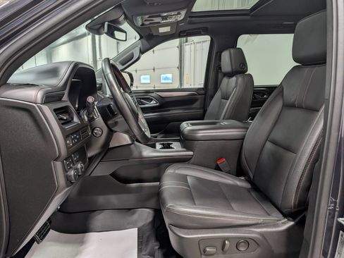 Used 2023 Chevrolet Suburban RST image 16