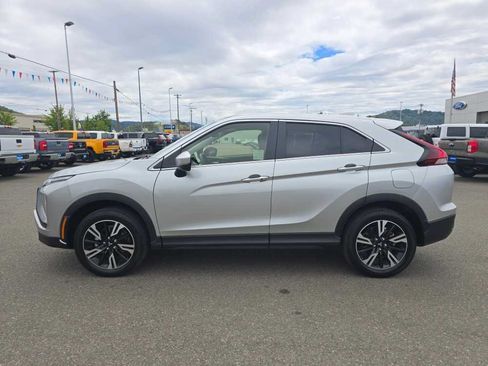 Used 2025 Mitsubishi Eclipse Cross SE AWD/4WD image 2