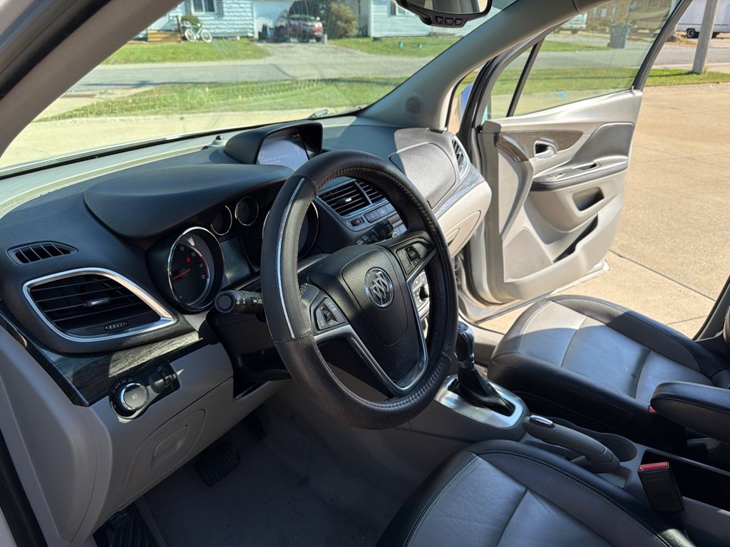 Used 2015 Buick Encore Leather w/ Experience Buick Package FWD image 16