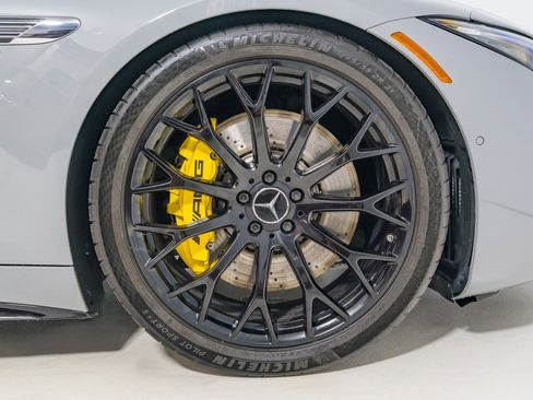 Used 2022 Mercedes-Benz SL 63 AMG 4MATIC image 24