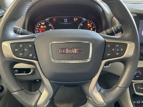 Used 2022 GMC Terrain Denali w/ Denali Premium Package image 11