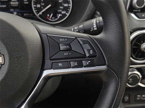 Used 2025 Nissan Sentra SV image 13