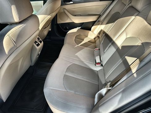 Used 2019 Hyundai Sonata SEL image 8