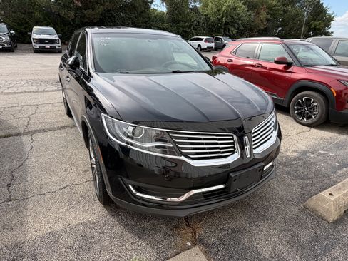 Used 2018 Lincoln MKX Reserve FWD image 2