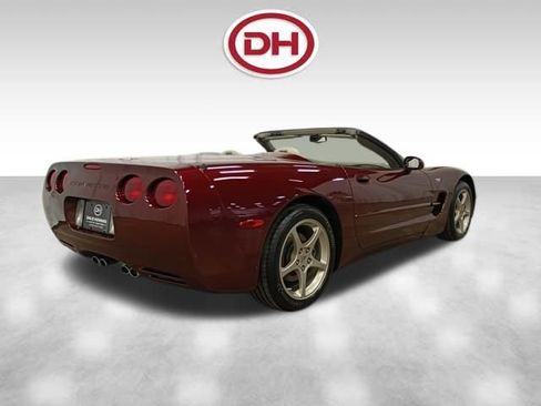 Used 2003 Chevrolet Corvette 50th Anniversary Edition w/ Preferred Equipment Group1 image 19