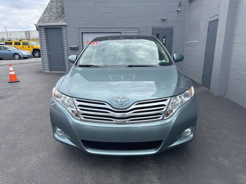 Used 2011 Toyota Venza AWD w/ Premium Pkg #2 image 2