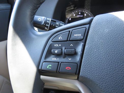 Used 2018 Hyundai Tucson Value AWD/4WD image 22