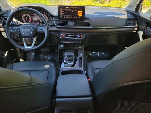 Used 2021 Audi Q5 Premium Plus w/ Premium Plus Package image 12