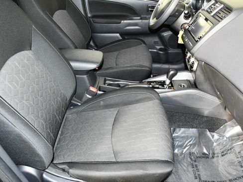 Used 2025 Mitsubishi Outlander Sport ES image 40