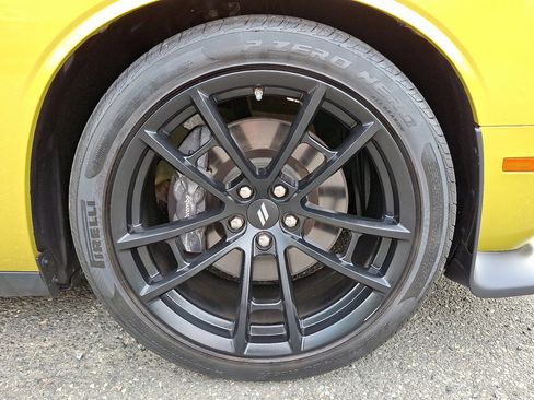 Used 2021 Dodge Challenger R/T Scat Pack w/ T/A Package image 9